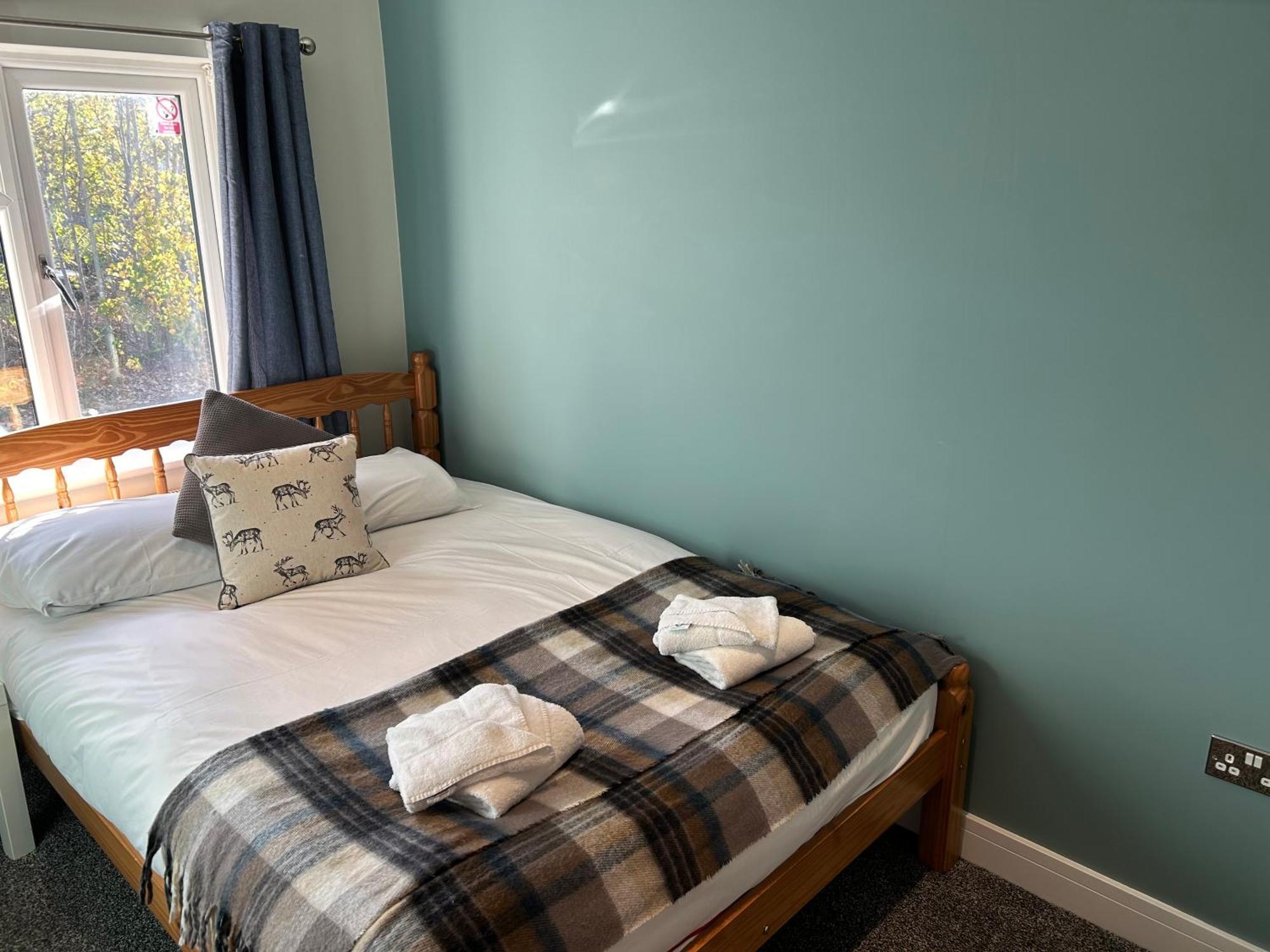 3 Bed Farnborough Air Accommodation Экстерьер фото